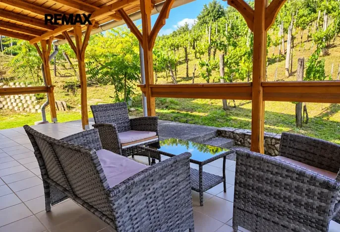 Prodej chalupy, Pincehely, Maďarsko, 145 m2