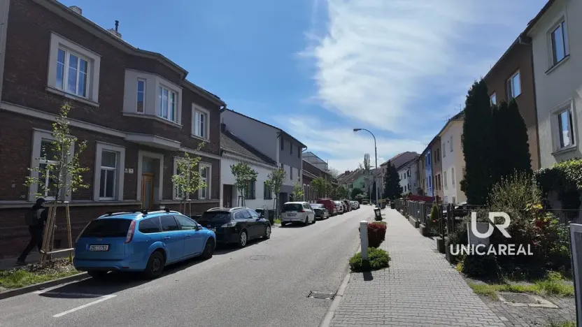 Pronájem bytu 2+kk, Brno - Komárov, Jeneweinova, 45 m2