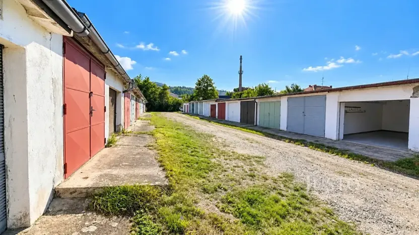 Pronájem garáže, Písek, Vrcovická, 18 m2