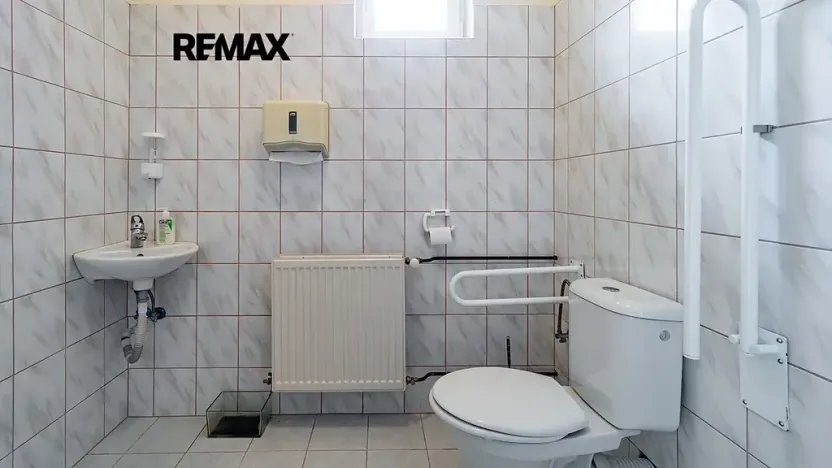Prodej ordinace, Česká Lípa, Pod Holým vrchem, 196 m2