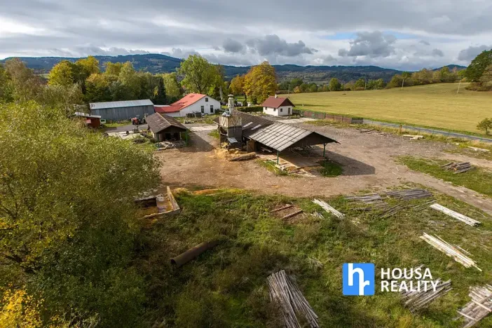 Prodej výrobních prostor, Strašín, 10239 m2