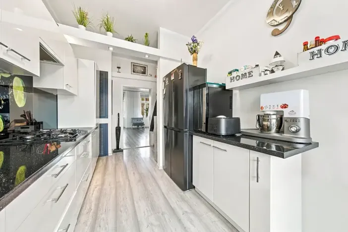 Prodej bytu 2+1, Novosedlice, Míru, 58 m2