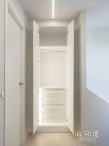 Prodej bytu 4+kk, Denia, Španělsko, 87 m2