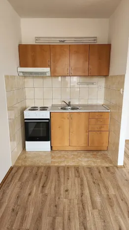 Pronájem bytu 1+kk, Děčín, Tržní, 36 m2