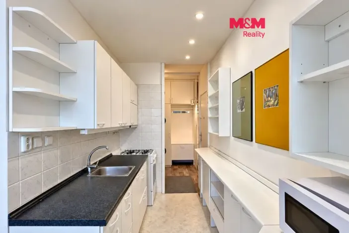 Pronájem bytu 2+1, Karlovy Vary - Drahovice, Gagarinova, 60 m2