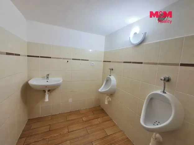 Prodej obchodního prostoru, Karlovy Vary - Rybáře, Sokolovská, 120 m2