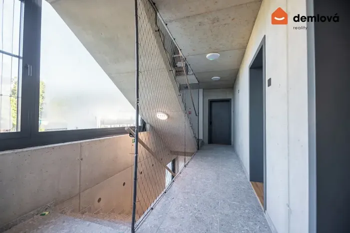Pronájem bytu 2+kk, Ostrava, Na Burni, 61 m2