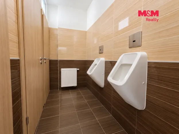 Pronájem kanceláře, Úvaly, 208 m2