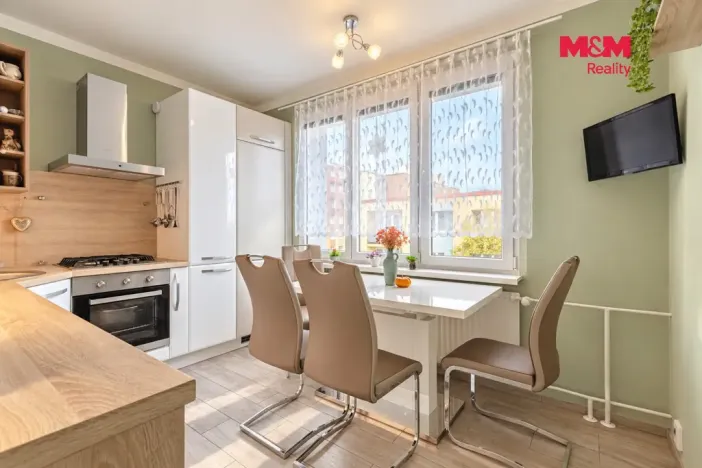 Prodej bytu 3+1, Klatovy, Na Chuchli, 65 m2