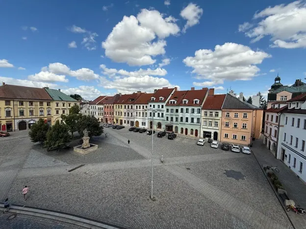 Pronájem bytu 2+1, Hradec Králové, Malé náměstí, 98 m2