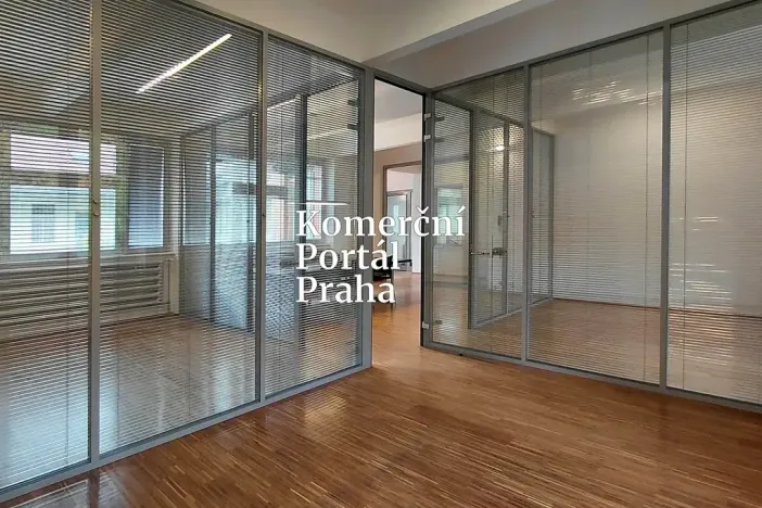 Pronájem kanceláře, Praha - Žižkov, Husitská, 180 m2