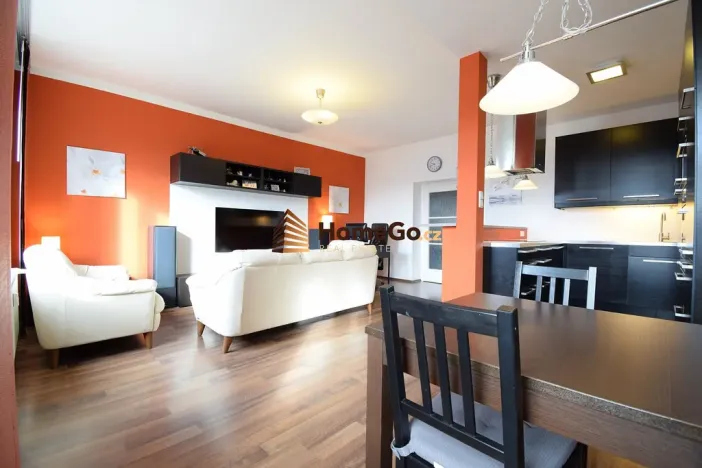Pronájem bytu 2+kk, Praha - Vršovice, Vršovická, 78 m2