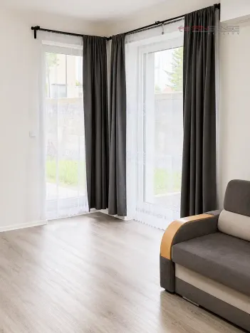 Pronájem bytu 2+kk, Kladno, Pavlisova, 46 m2