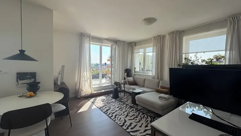 Pronájem bytu 2+kk, Praha - Řeporyje, Wiesenthalova, 84 m2