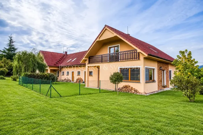 Prodej vícegeneračního domu, Předenice, 482 m2