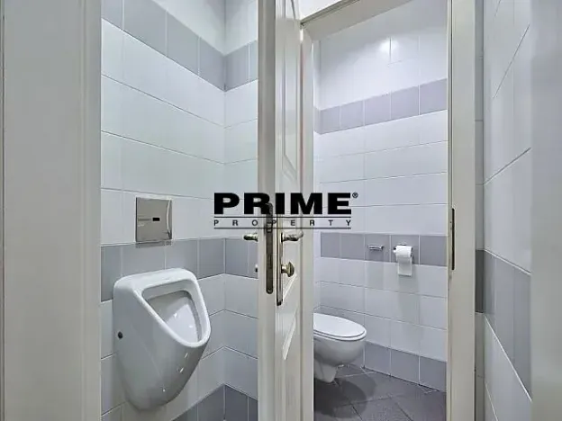 Pronájem kanceláře, Praha - Nové Město, Soukenická, 212 m2
