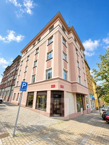 Prodej bytu 3+1, Karlovy Vary, Majakovského, 103 m2