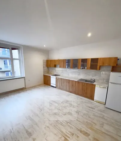 Prodej bytu 3+1, Karlovy Vary, Majakovského, 103 m2