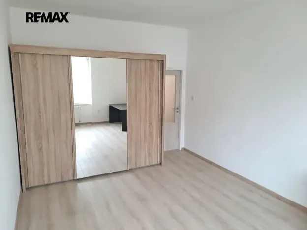Pronájem bytu 1+1, Praha - Břevnov, Pod Marjánkou, 40 m2