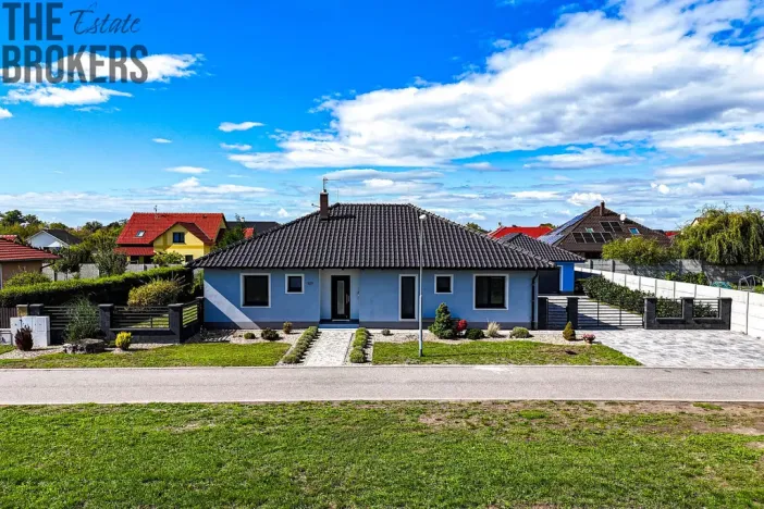Prodej rodinného domu, Březí, Platanová, 133 m2