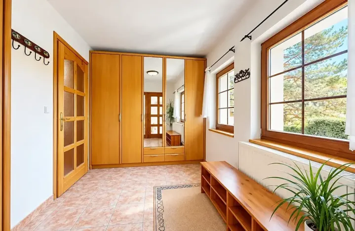 Prodej rodinného domu, Káraný, 180 m2