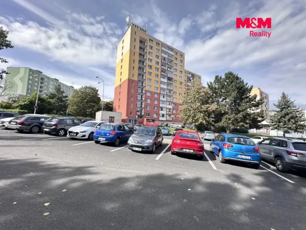 Prodej bytu 2+1, Chomutov, Holešická, 62 m2