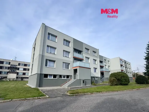 Pronájem bytu 1+1, Seč, Sídl. 9. května, 32 m2