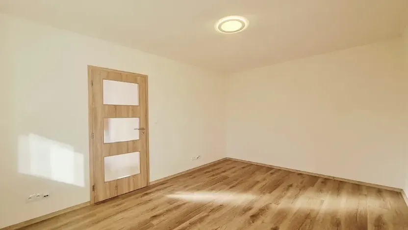 Pronájem bytu 1+1, Brno, Štouračova, 32 m2