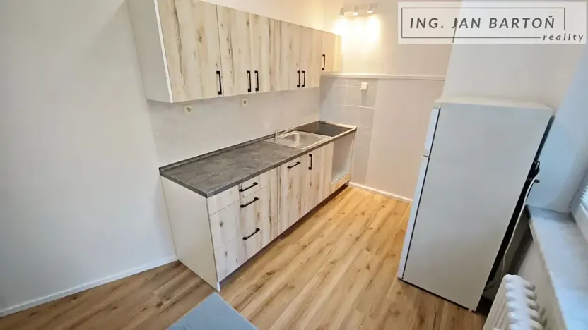 Pronájem bytu 2+1, Jihlava, Kollárova, 55 m2