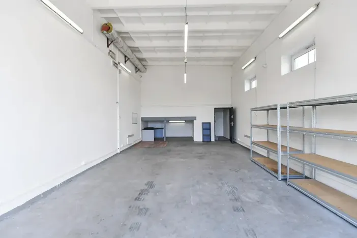 Pronájem kanceláře, Praha - Horní Počernice, Komárovská, 210 m2