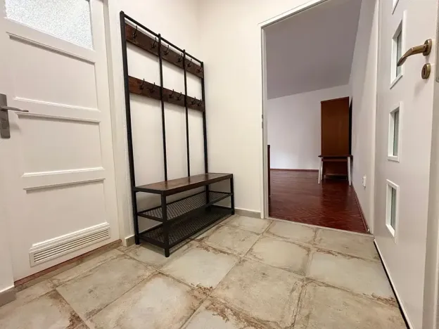 Pronájem bytu 1+kk, Praha - Břevnov, Junácká, 36 m2