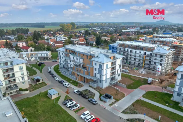 Pronájem bytu 2+kk, Pardubice - Ohrazenice, U Sportovní školy, 51 m2
