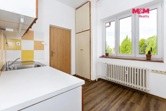 Pronájem bytu 2+1, Lázně Bohdaneč, Pernštýnská, 59 m2