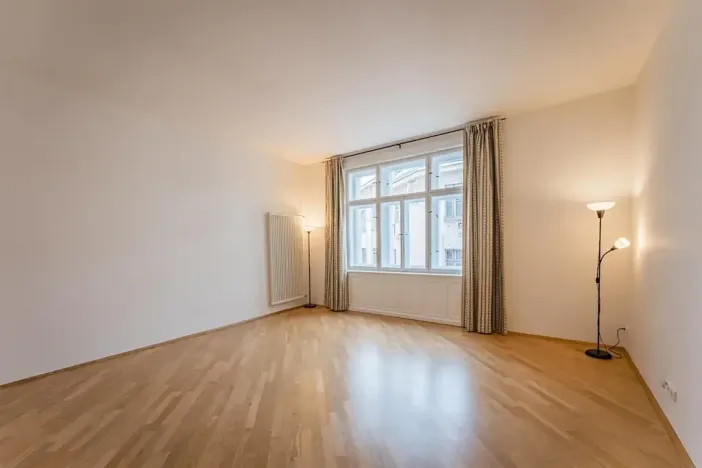 Pronájem bytu 4+1, Praha - Nové Město, Odborů, 100 m2