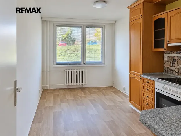 Pronájem bytu 2+kk, Praha - Černý Most, Bryksova, 39 m2