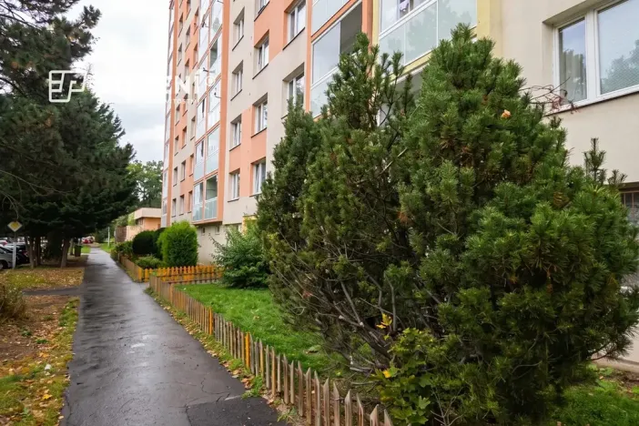 Prodej bytu 1+1, Krupka, Karla Čapka, 35 m2