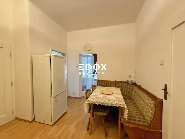 Pronájem bytu 2+1, Praha - Vršovice, Smolenská, 52 m2