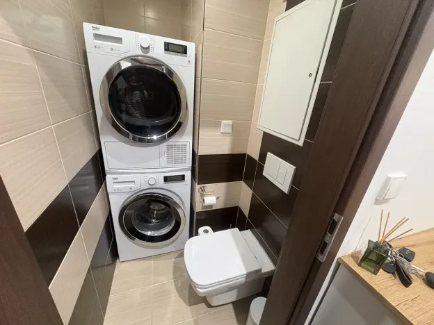 Pronájem bytu 3+1, Jičín, Nám. V. Čtvrtka, 68 m2