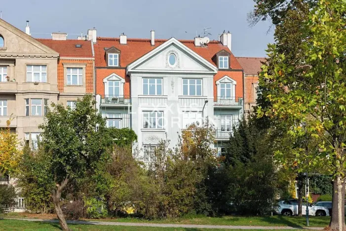 Pronájem bytu 3+1, Praha - Hradčany, Na valech, 120 m2