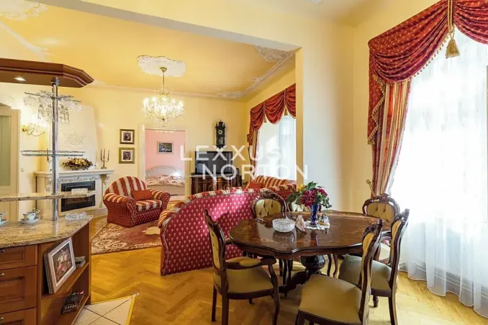Prodej bytu 4+kk, Praha - Smíchov, Zborovská, 149 m2