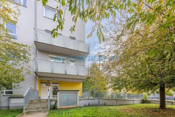 Prodej bytu 1+kk, Praha - Uhříněves, Václava Trojana, 41 m2