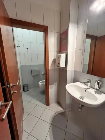 Pronájem kanceláře, Brno, Lidická, 238 m2