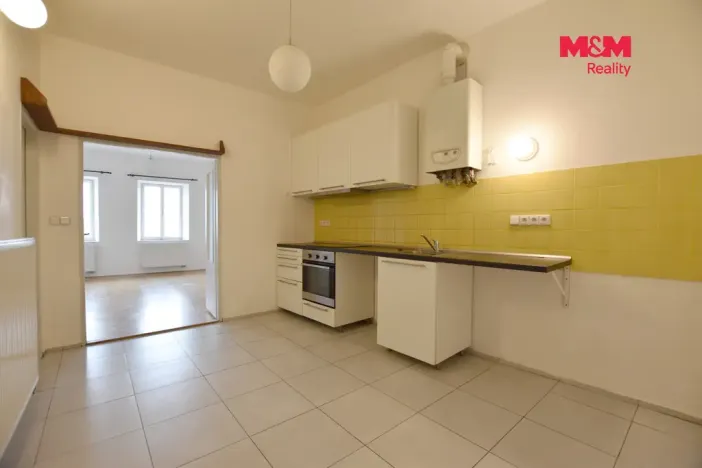 Pronájem bytu 2+1, Hradec Králové, Velké náměstí, 45 m2