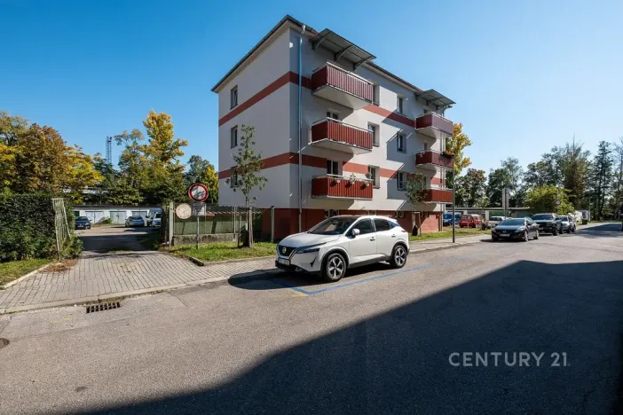 Pronájem bytu 2+1, České Budějovice - České Budějovice 6, Polní, 61 m2