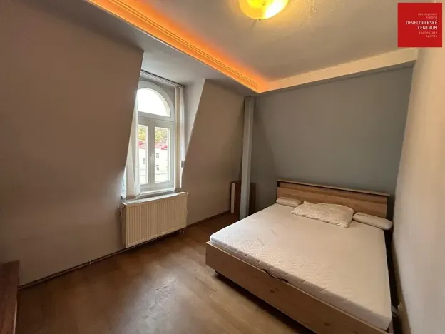 Pronájem bytu 2+1, Mariánské Lázně, Hlavní třída, 45 m2