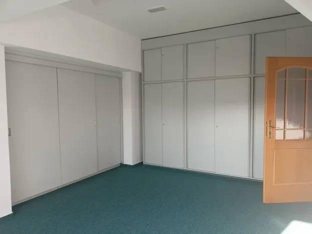 Pronájem kanceláře, Praha - Nové Město, náměstí I. P. Pavlova, 87 m2