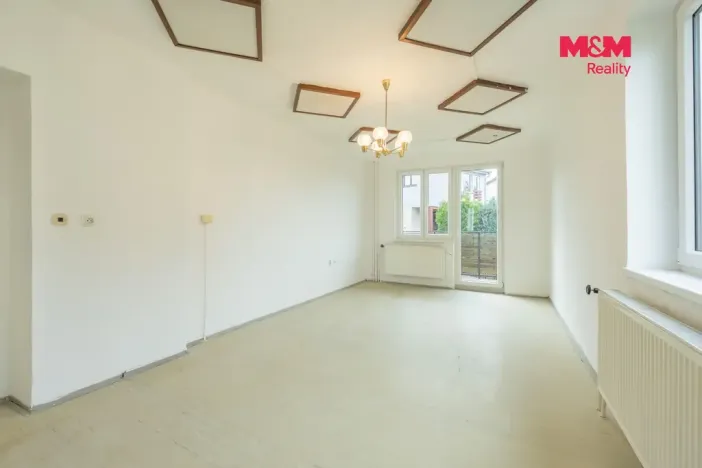 Prodej bytu 2+1, Kovářov, 65 m2