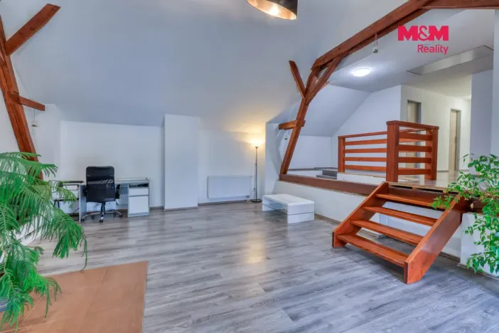 Prodej rodinného domu, Knovíz, 143 m2