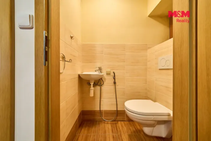 Prodej rodinného domu, Náchod - Lipí, 260 m2