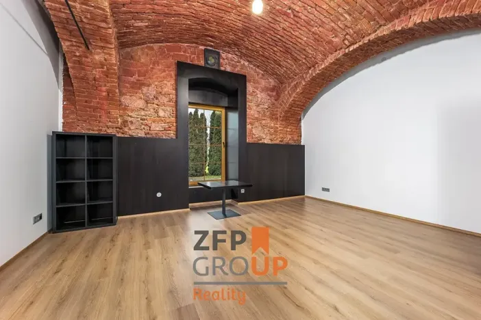 Pronájem kanceláře, Praha - Zbraslav, K Radotínu, 22 m2